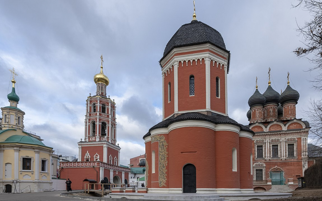 Обитель Высоко-Петровского монастыря